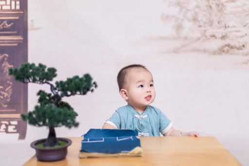 许昌宝宝腿纹不对称怎么办 许昌宝宝腿纹不对称怎么办